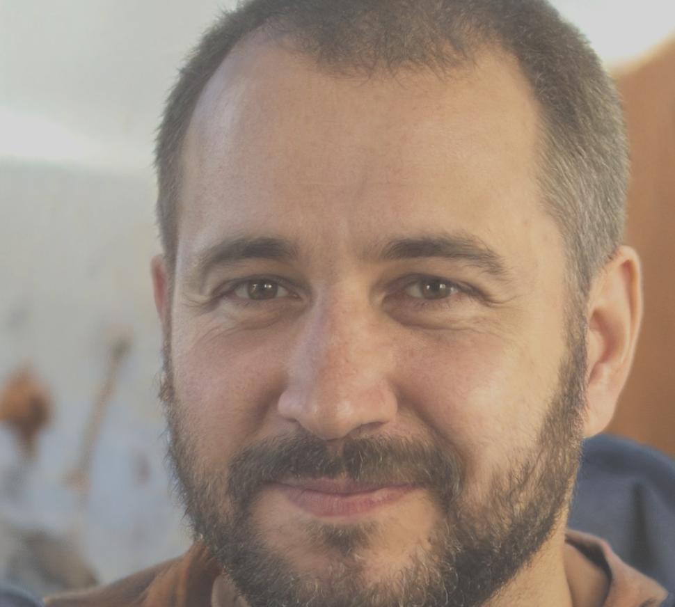Florian Steinbach, Gründer von carenthoniva